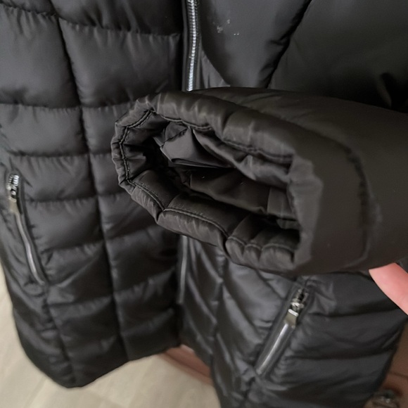 Calvin Klein hooded puffer coat - Picture 5 of 6